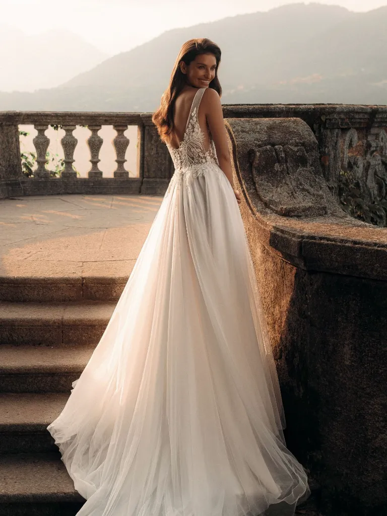 Most Beautiful Wedding Gowns Tampa Bay Blanca Bridal Lace Satin Blanca Bridal Florida21.webp