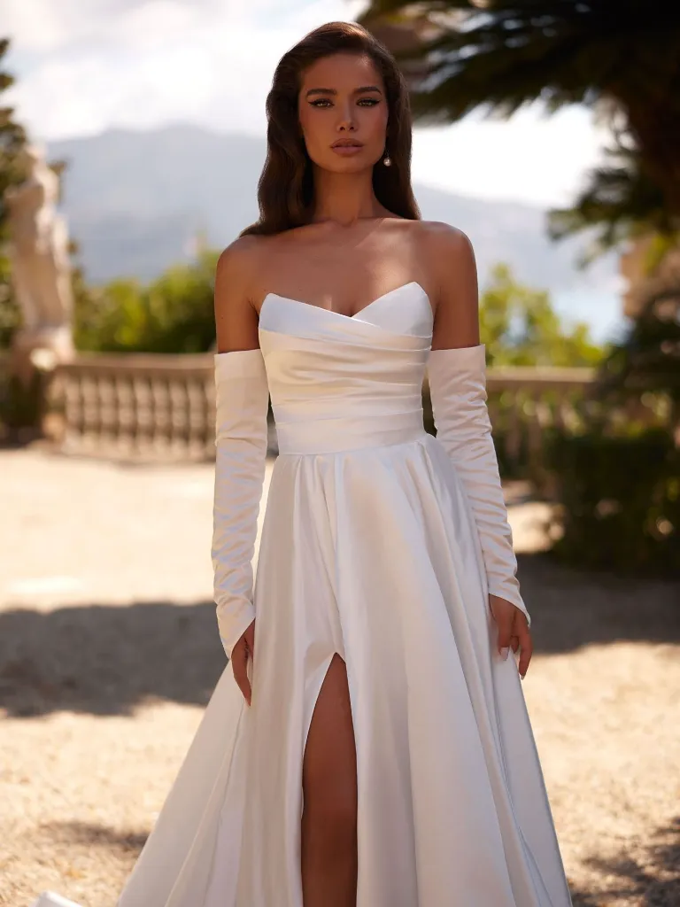 Beautiful Gowns Tampa Bay Blanca Bridal Lace Satin Blanca Bridal Florida35.webp