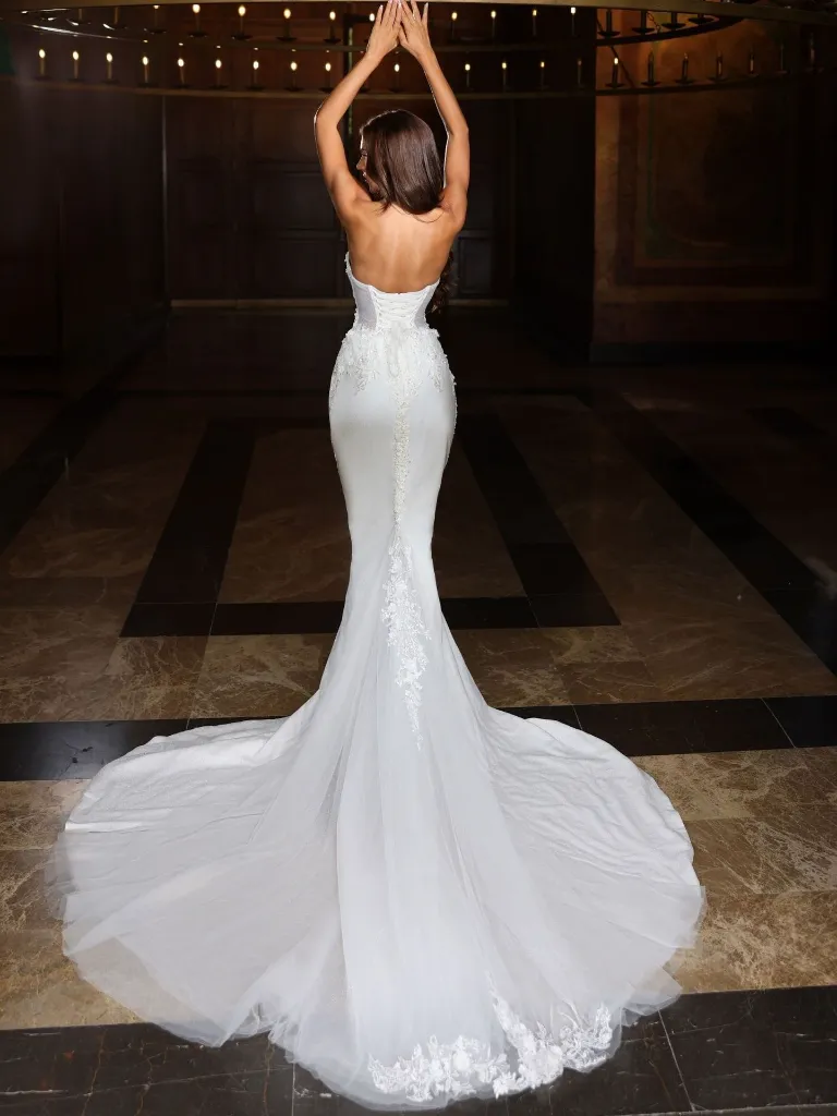Beautiful Gowns Tampa Bay Blanca Bridal Lace Satin Blanca Bridal Florida50.webp