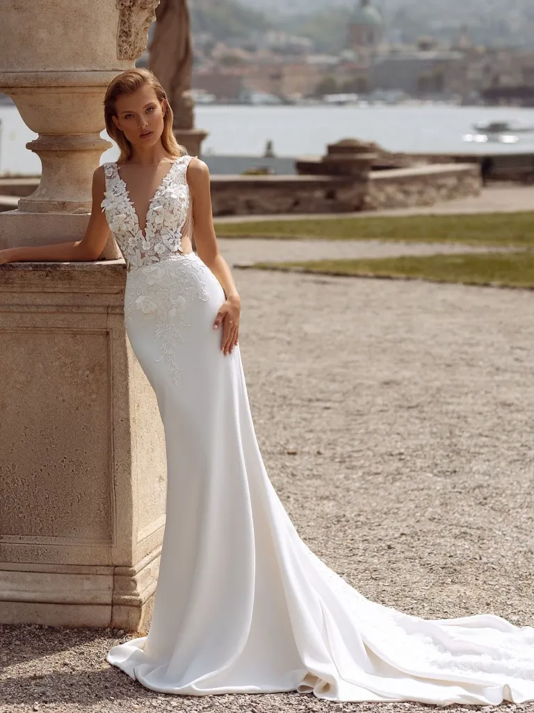 Beautiful Gowns Tampa Bay Blanca Bridal Lace Satin Blanca Bridal Florida53.webp