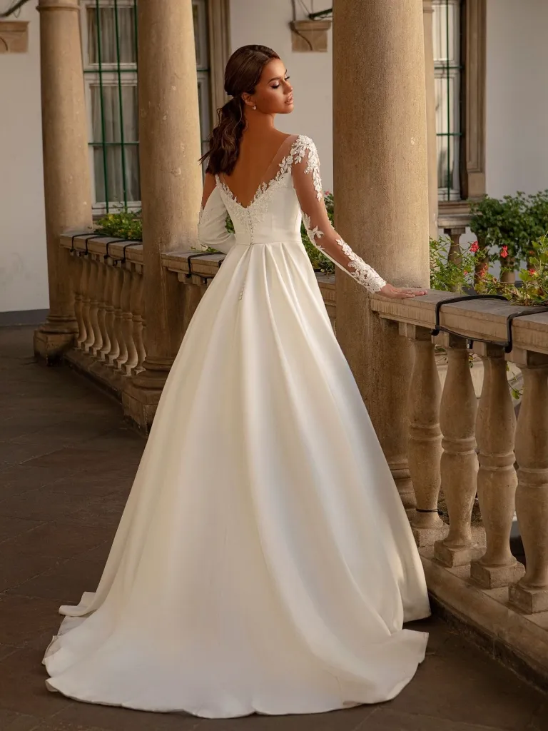 Beautiful Gowns Tampa Bay Blanca Bridal Lace Satin Blanca Bridal Florida56.webp