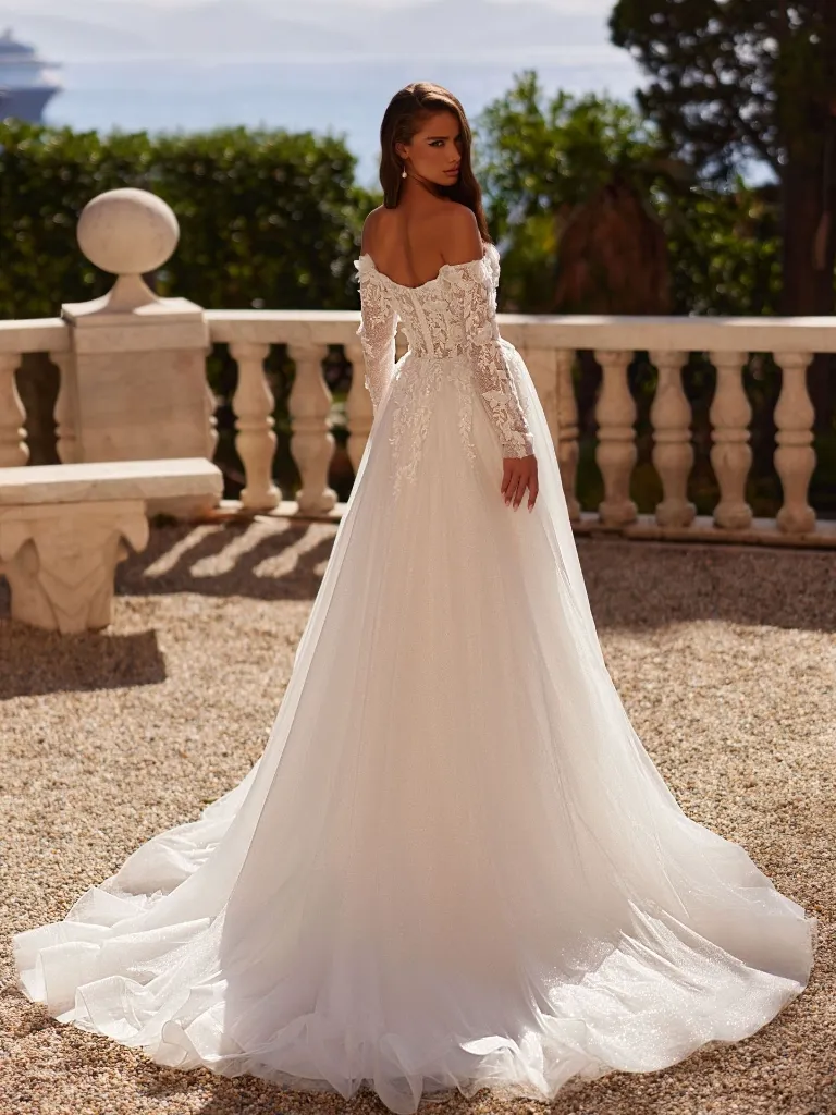 Beautiful Gowns Tampa Bay Blanca Bridal Lace Satin Blanca Bridal Florida37.webp