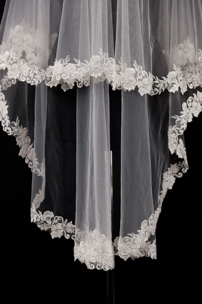 Veil-039 Bridal Wedding Blanca Tampa Near Me.webp